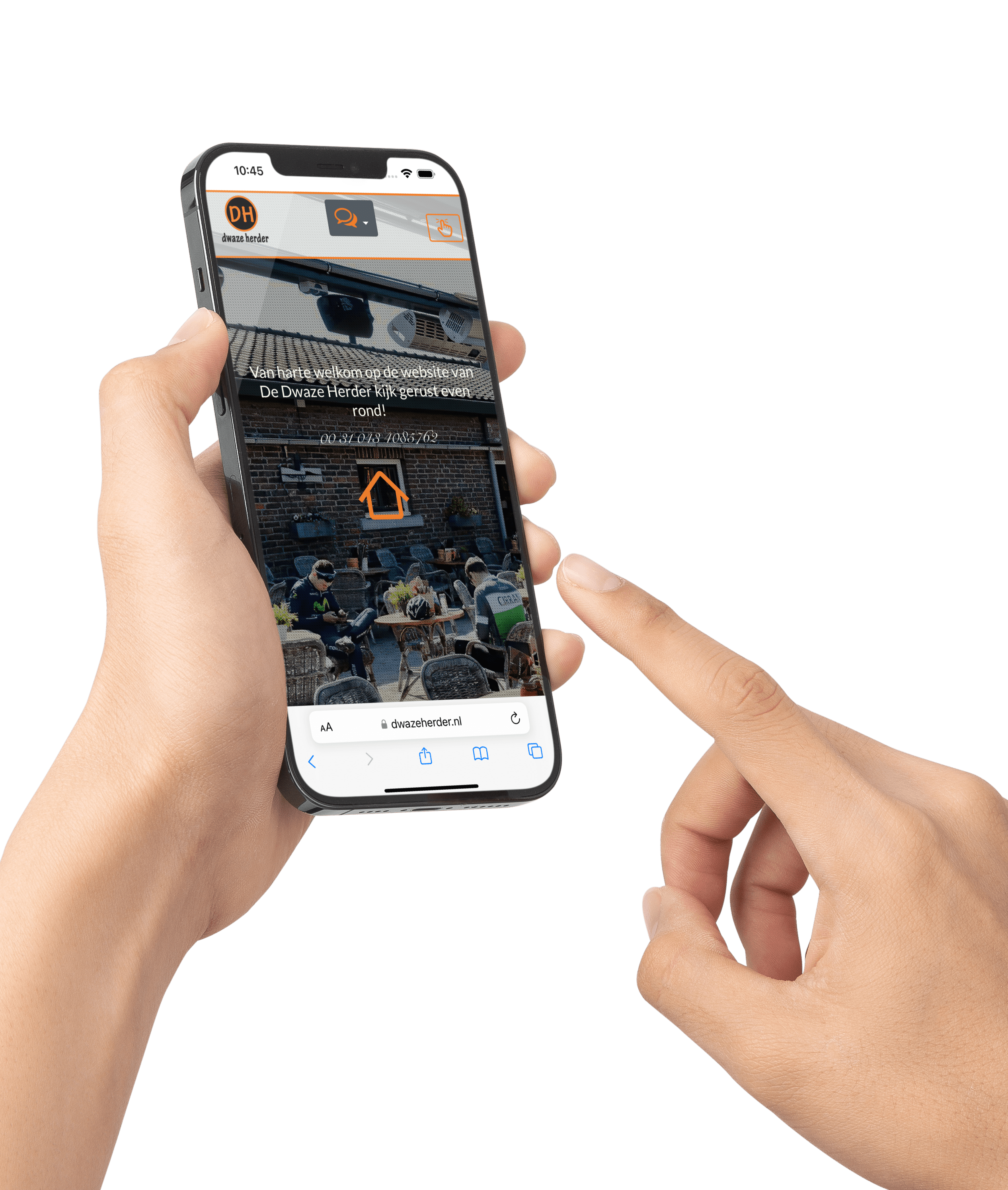 Hand with mobile phone and the website of De Dwaze Herder in Maastricht.